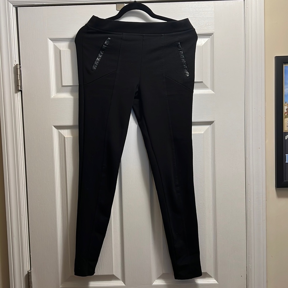 Black stretch point pants